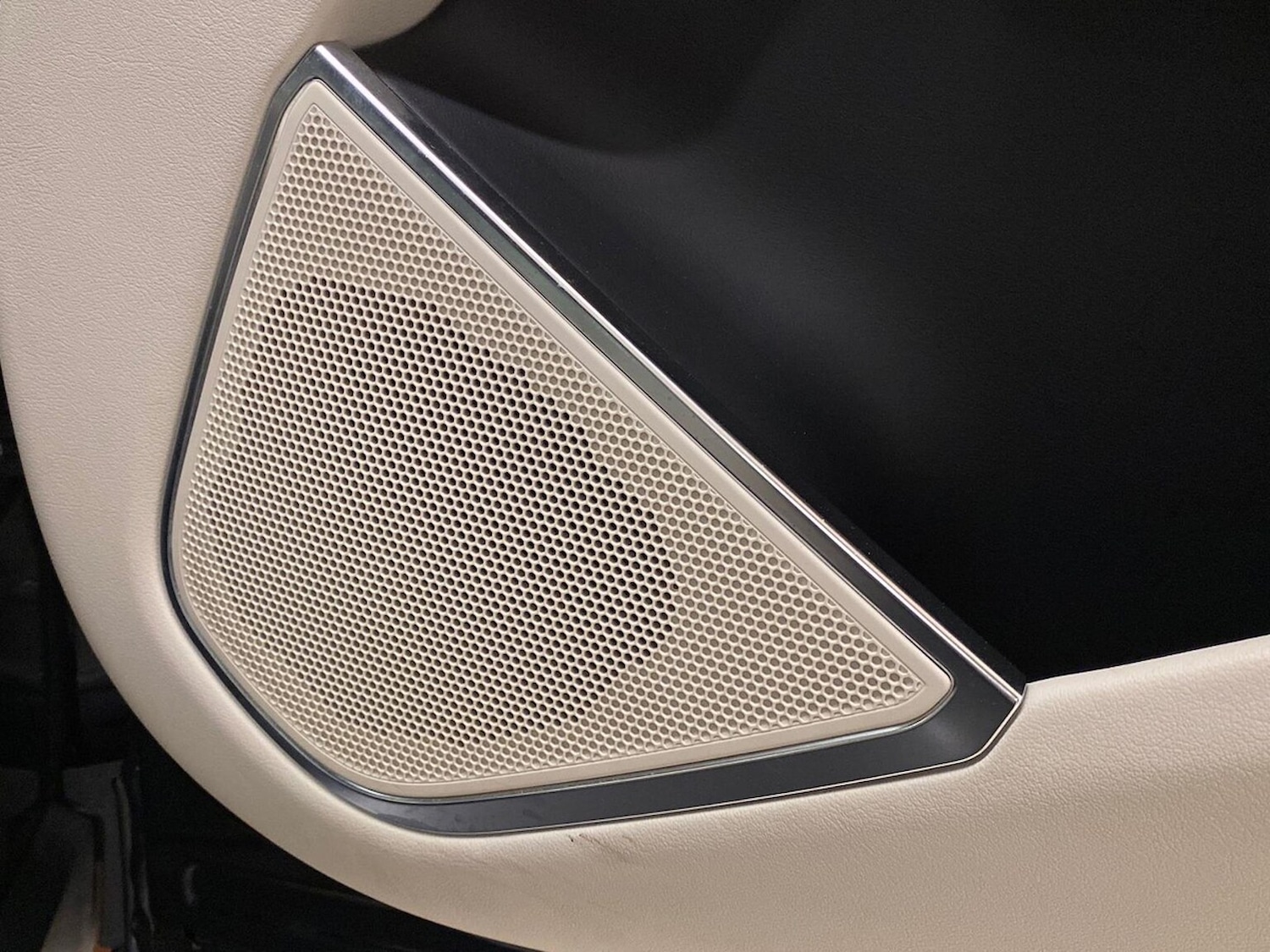 Used Jaguar F-Pace 2024 for sale - 76589171: Photo 30