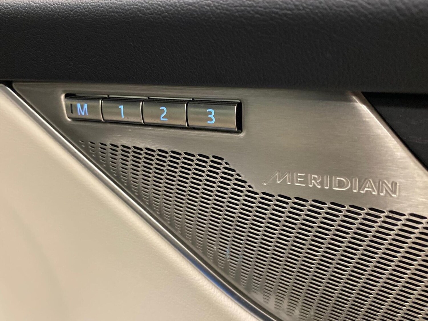 Used Jaguar F-Pace 2024 for sale - 76589171: Photo 31