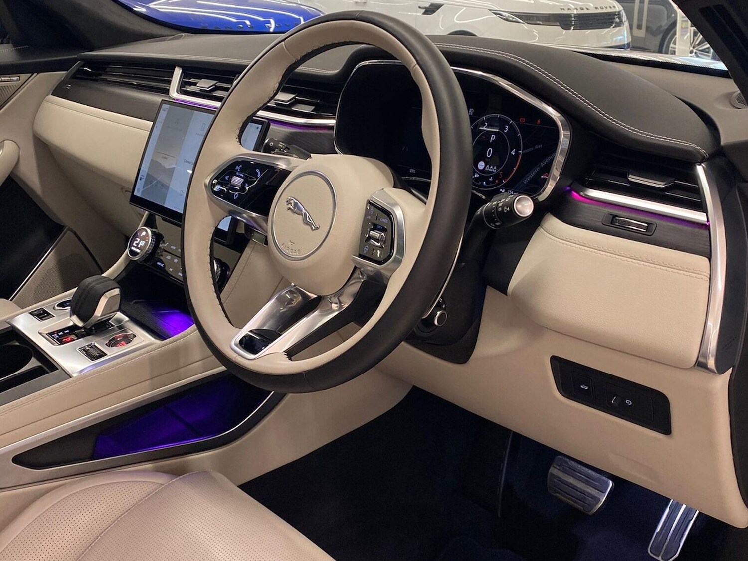 Used Jaguar F-Pace 2024 for sale - 78193926: Photo 32