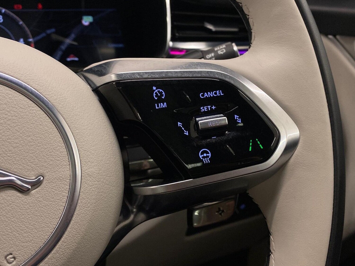 Used Jaguar F-Pace 2024 for sale - 78193926: Photo 33