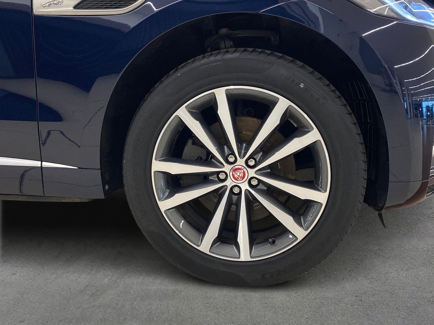 Used Jaguar F-Pace 2023 for sale - 77803449: Photo 8