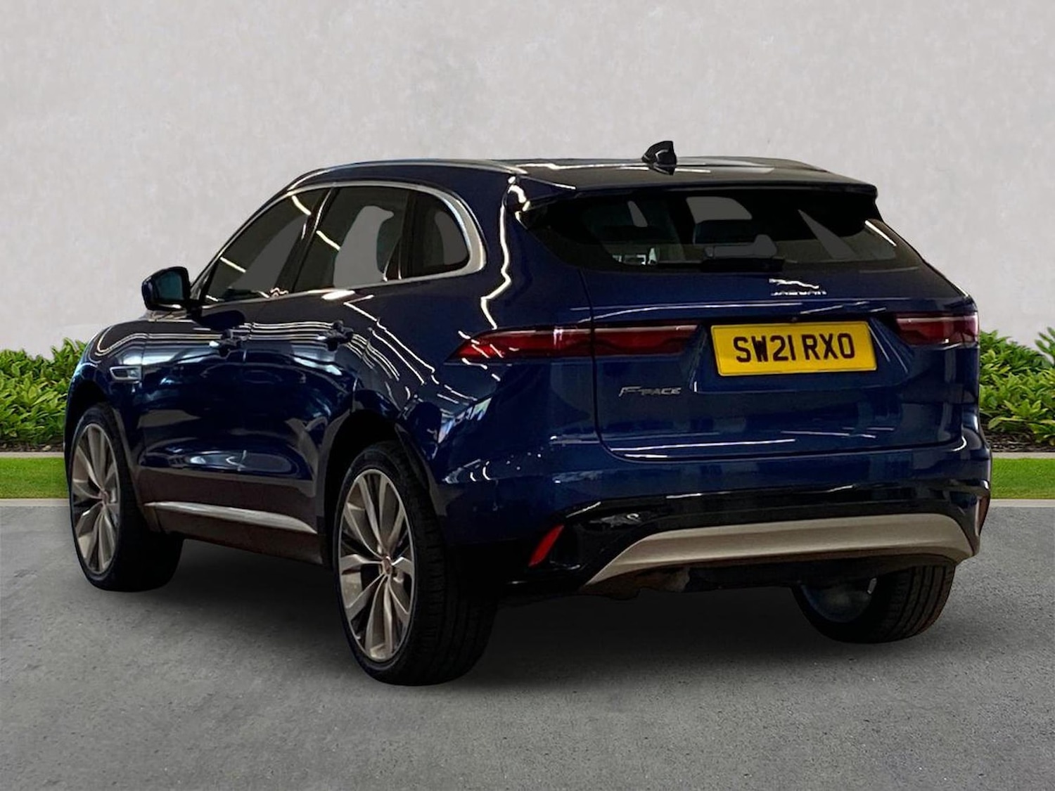 Used Jaguar F-Pace 2021 for sale - 78193877: Photo 2