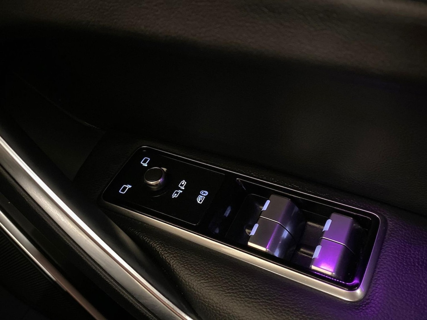 Used Jaguar F-Pace 2023 for sale - 76613618: Photo 29