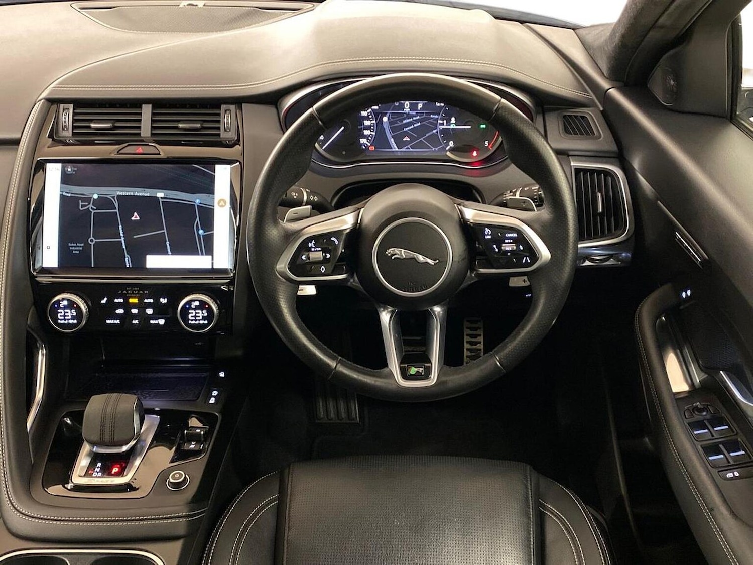 Used Jaguar E-Pace 2022 for sale - 76897087: Photo 15