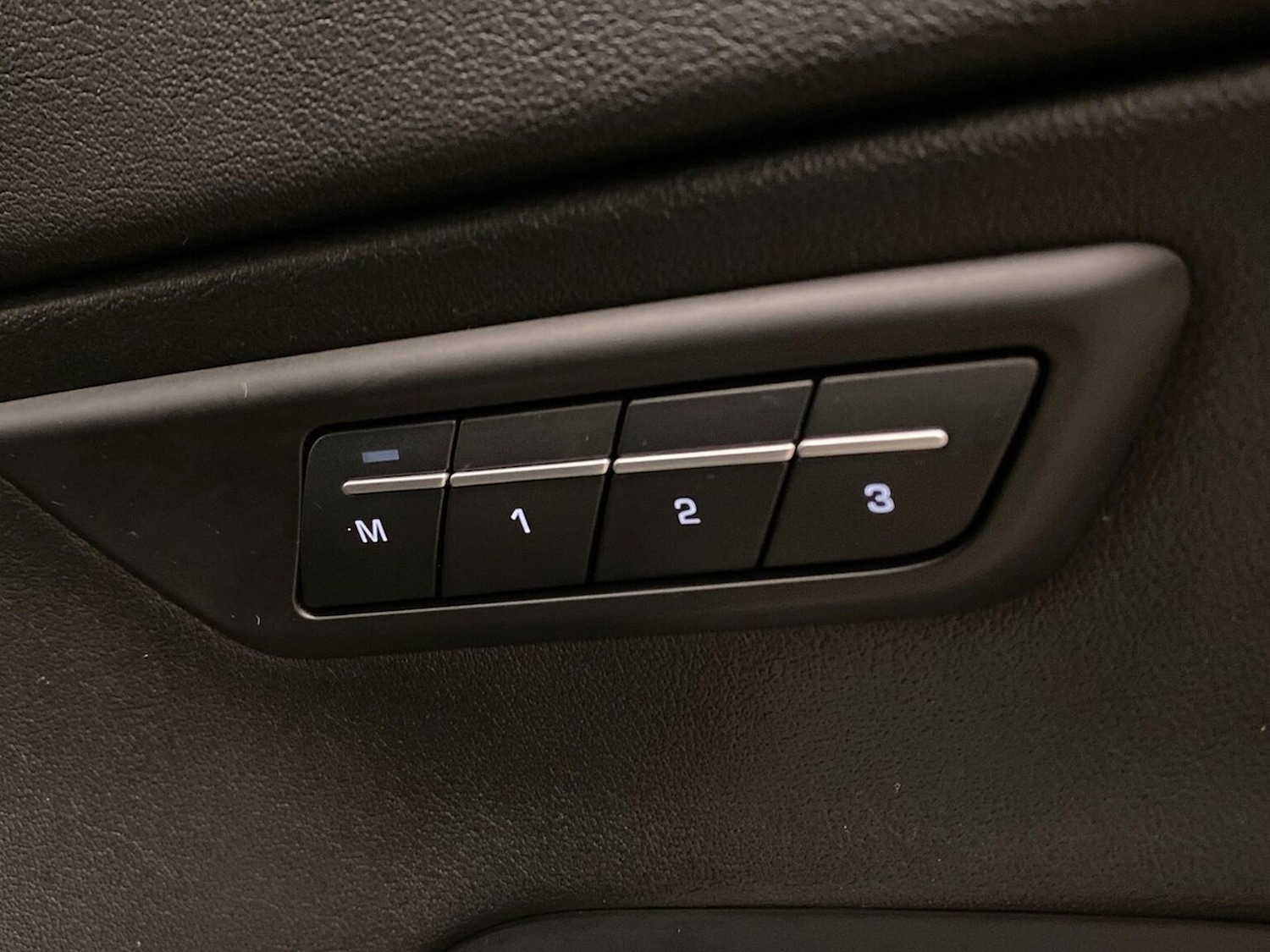 Used Jaguar E-Pace 2022 for sale - 76897087: Photo 31