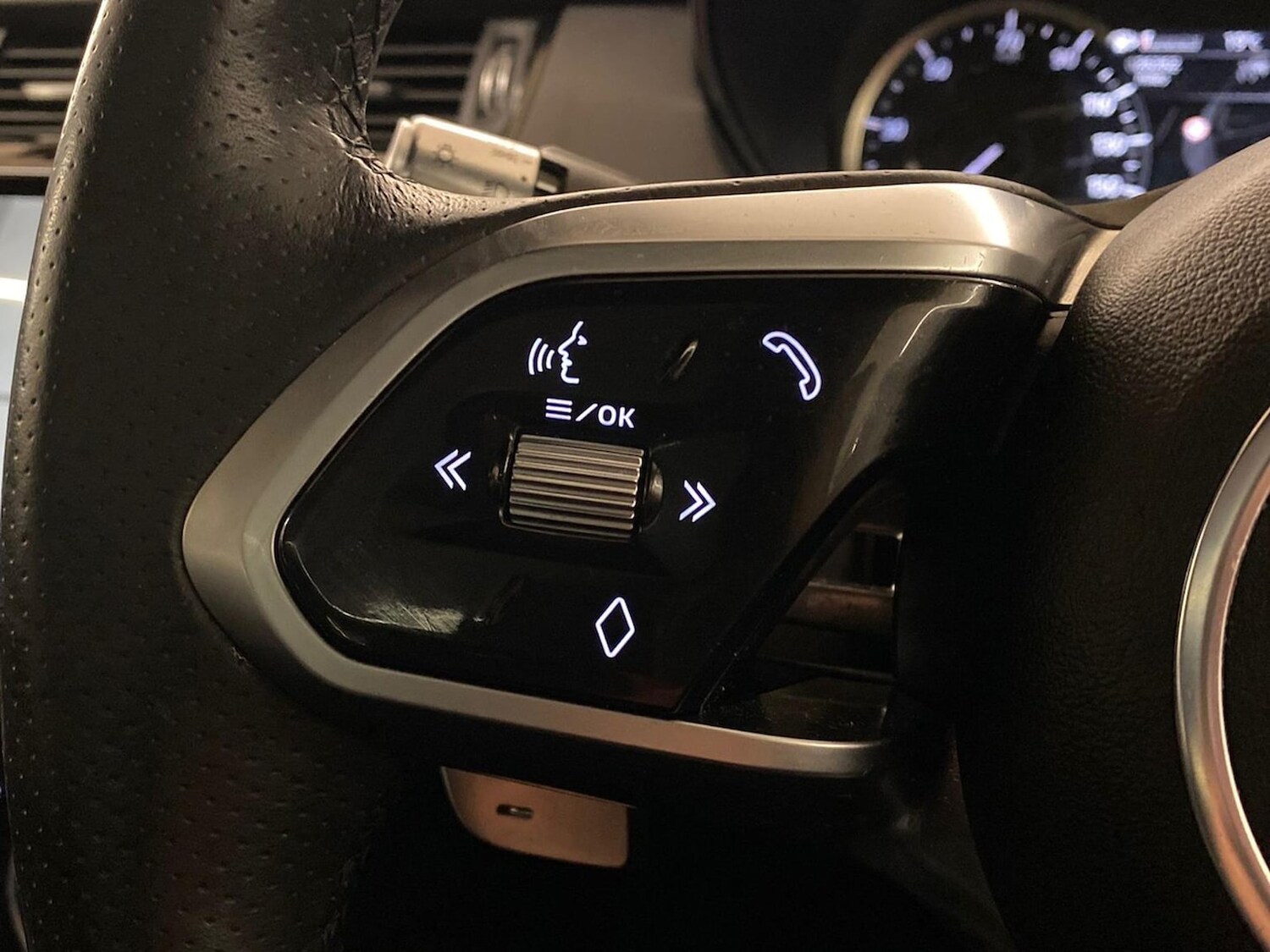 Used Jaguar E-Pace 2022 for sale - 76897087: Photo 39