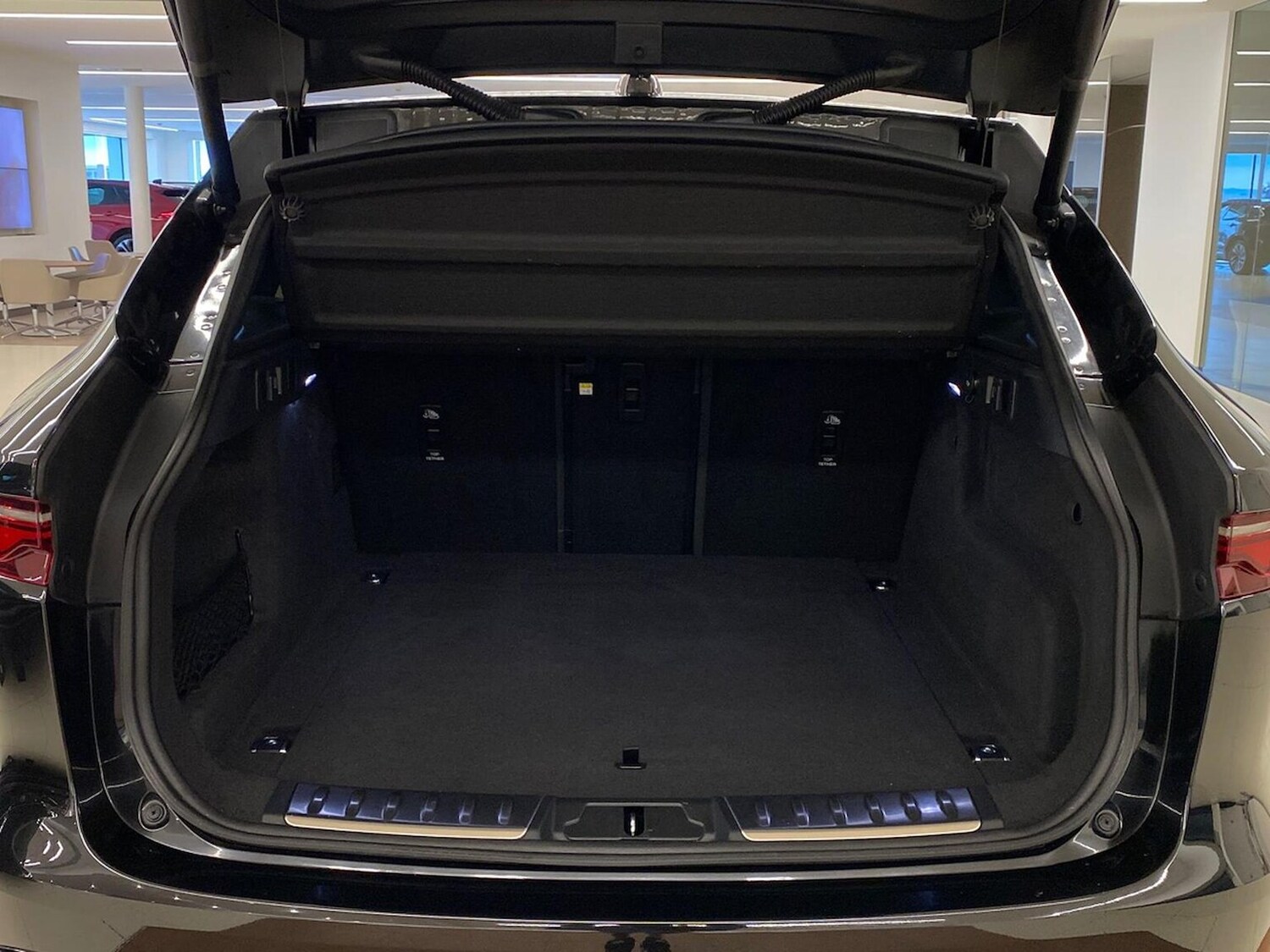 Used Jaguar F-Pace 2021 for sale - 77487596: Photo 10