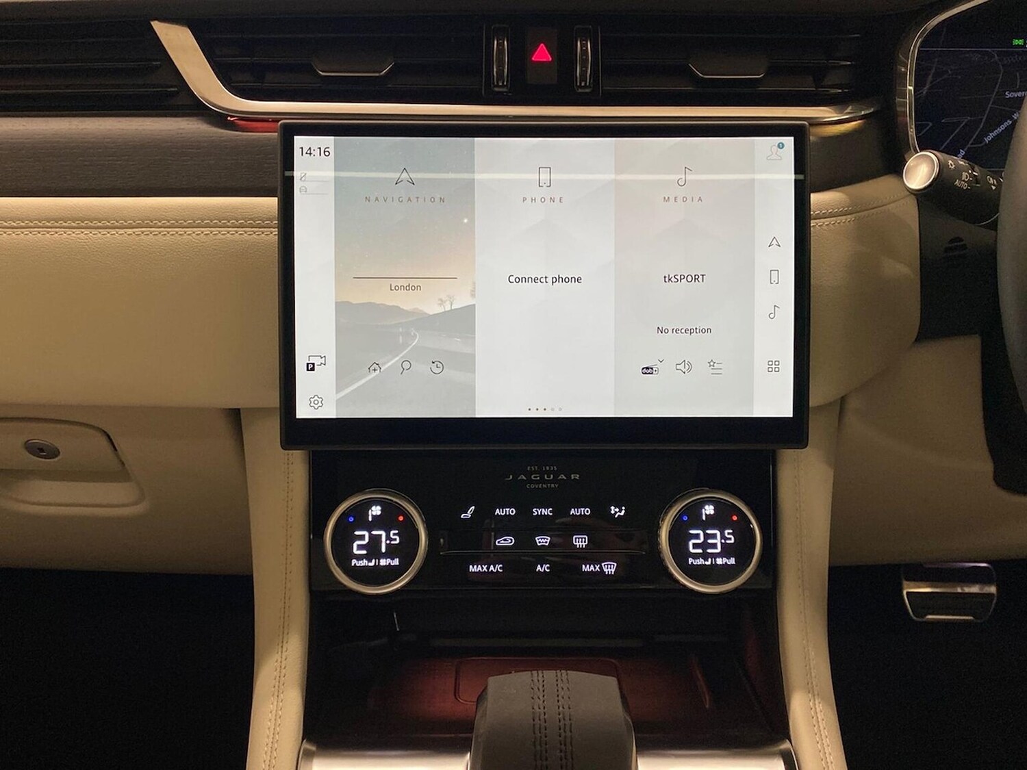 Used Jaguar F-Pace 2023 for sale - 77487623: Photo 14