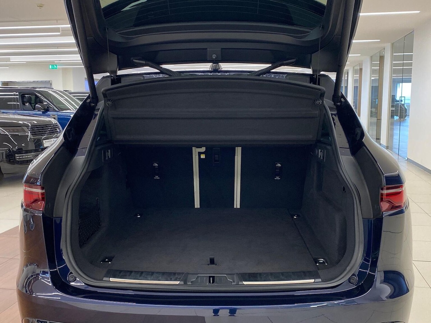 Used Jaguar F-Pace 2023 for sale - 77873662: Photo 10