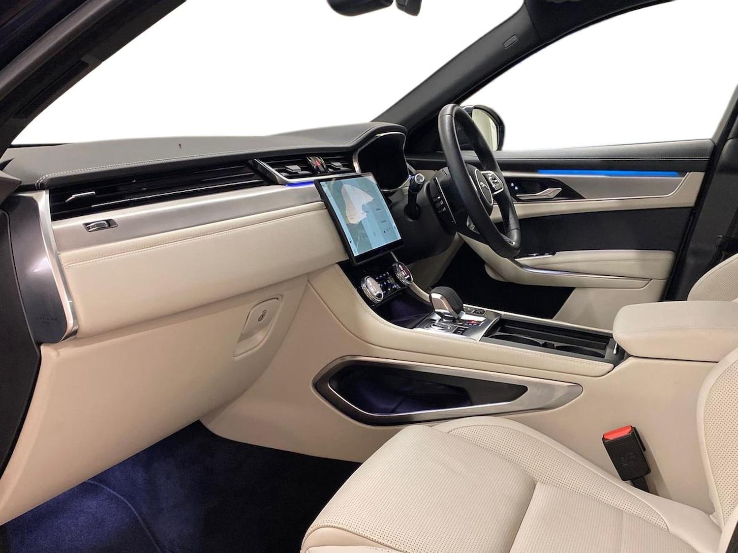 Used Jaguar F-Pace 2023 for sale - 77873662: Photo 3