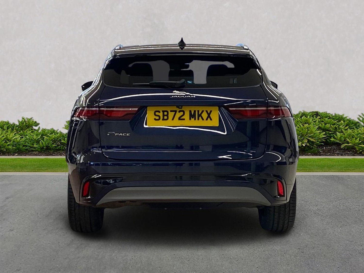 Used Jaguar F-Pace 2023 for sale - 77873662: Photo 6