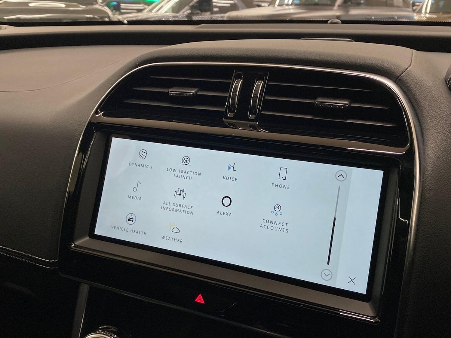 Used Jaguar XE 2023 for sale - 76357878: Photo 30