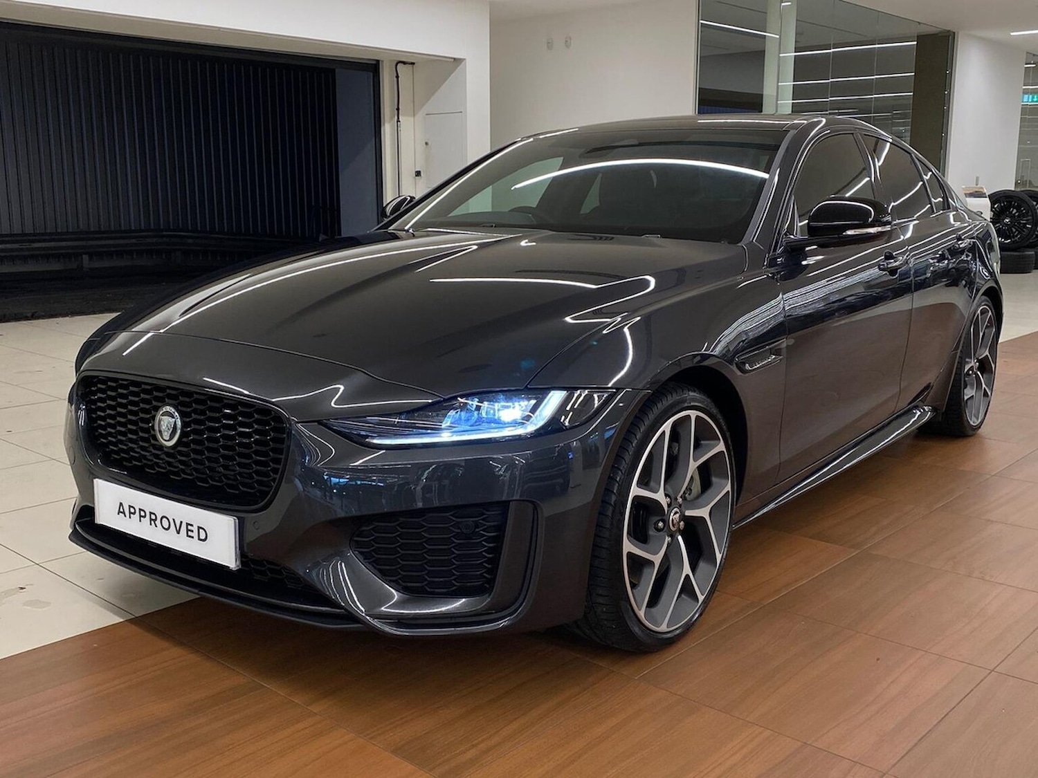 Used Jaguar XE 2023 for sale - 76357878: Photo 38