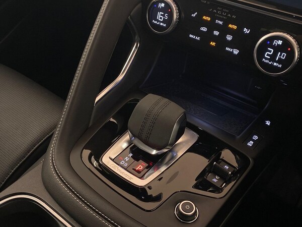 Used Jaguar E-Pace 2024 for sale - 76300808: Photo 13