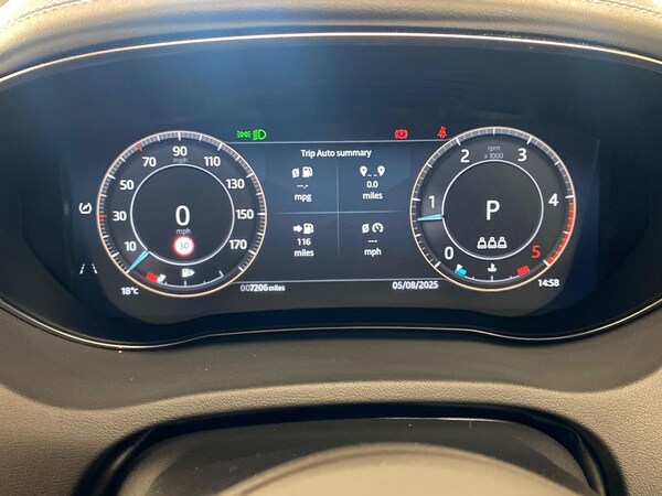 Used Jaguar E-Pace 2024 for sale - 76300808: Photo 16