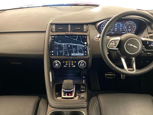Used Jaguar E-Pace 2024 for sale - 76300808: Photo 9
