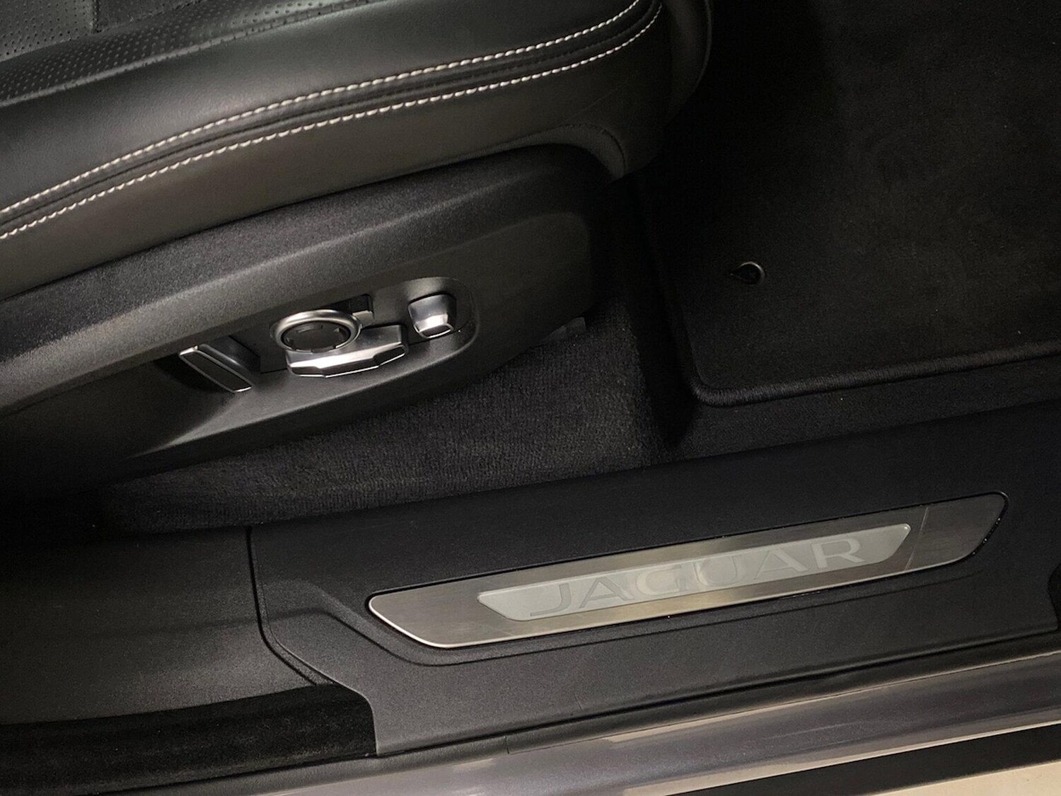 Used Jaguar F-Pace 2023 for sale - 77487576: Photo 23