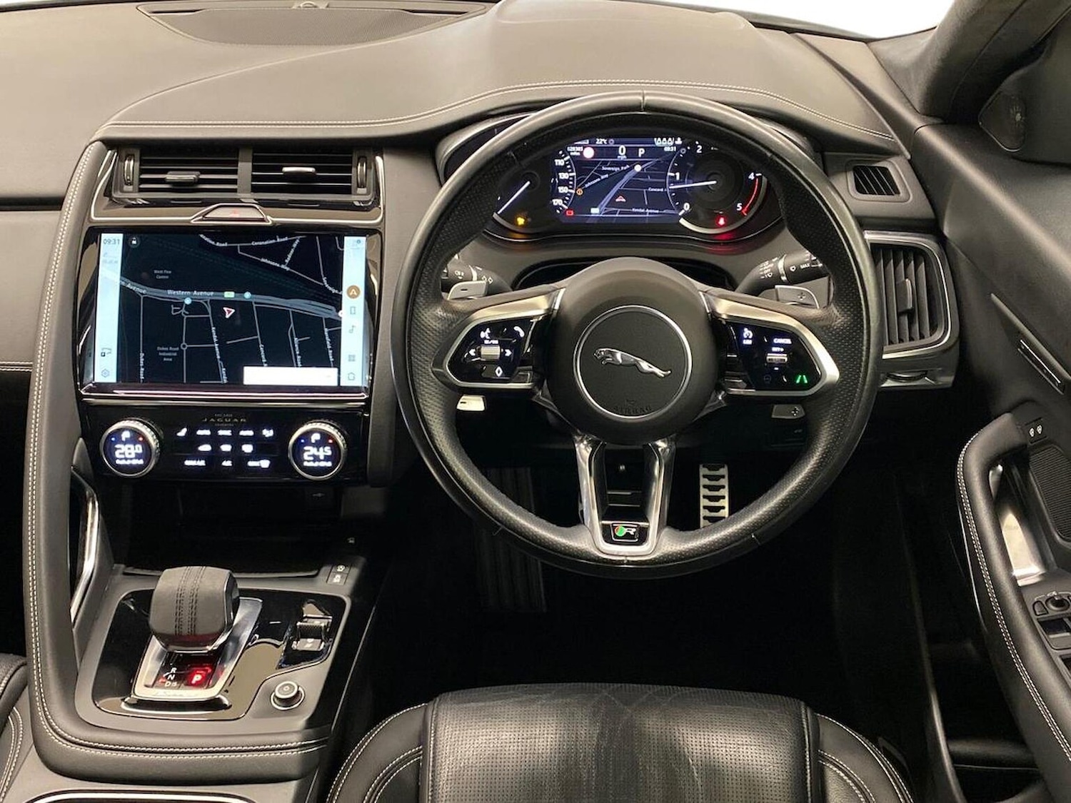 Used Jaguar E-Pace 2021 for sale - 76430803: Photo 15