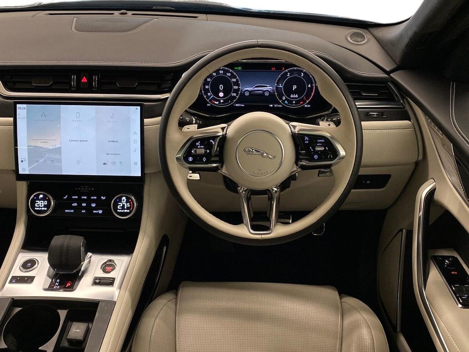 Used Jaguar F-Pace 2024 for sale - 78193939: Photo 17