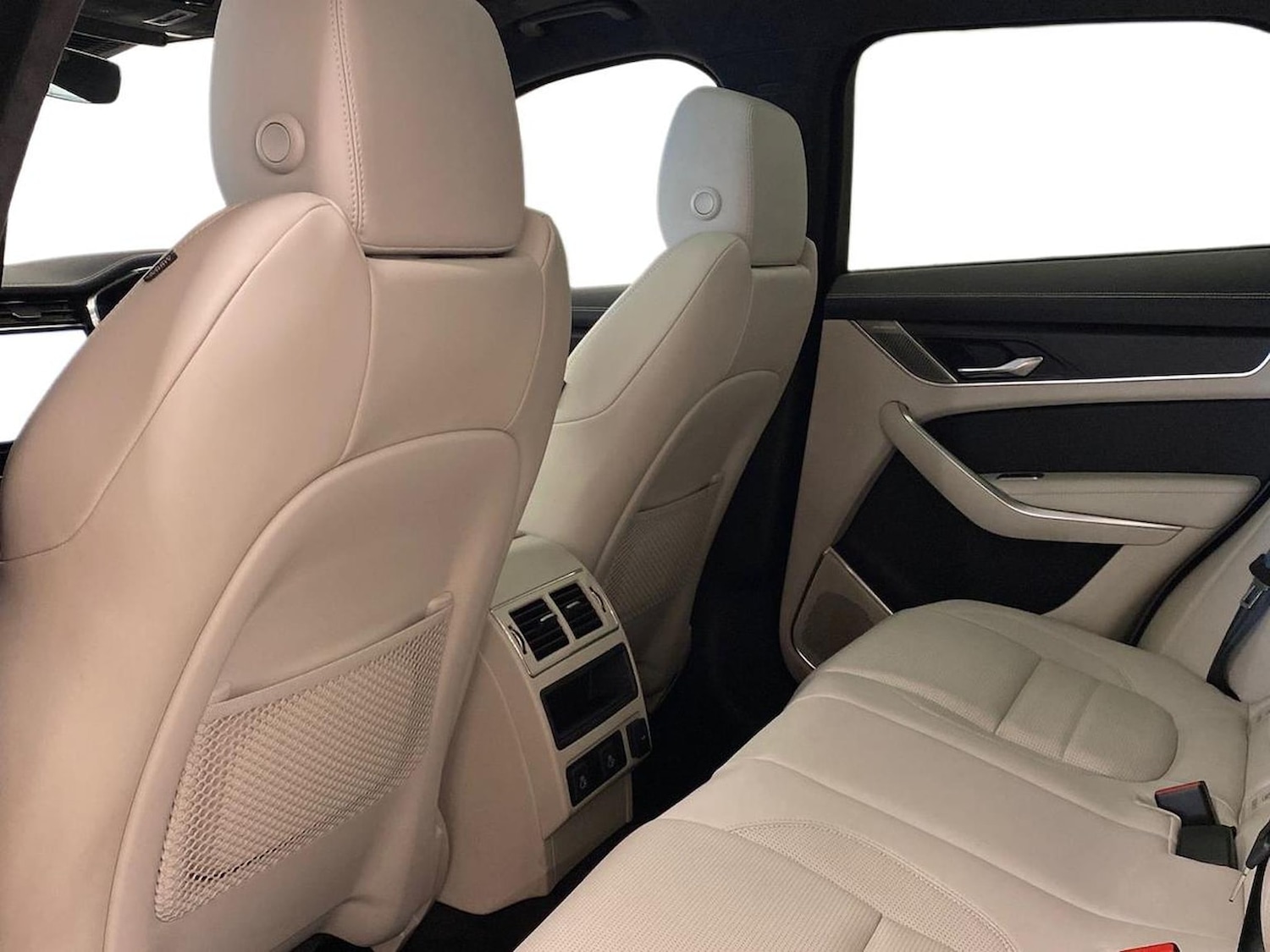 Used Jaguar F-Pace 2024 for sale - 78193939: Photo 6