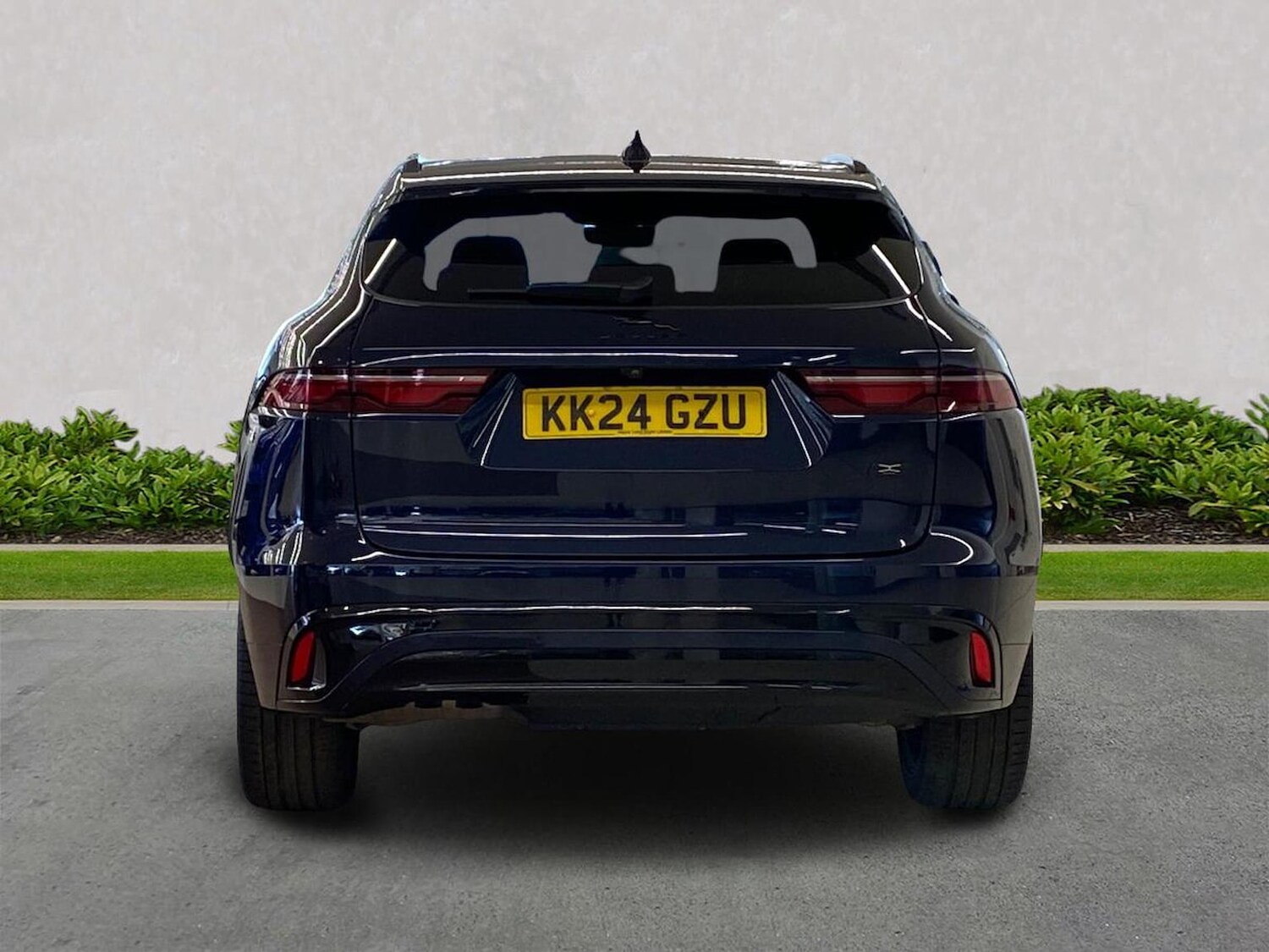 Used Jaguar F-Pace 2024 for sale - 78193939: Photo 8