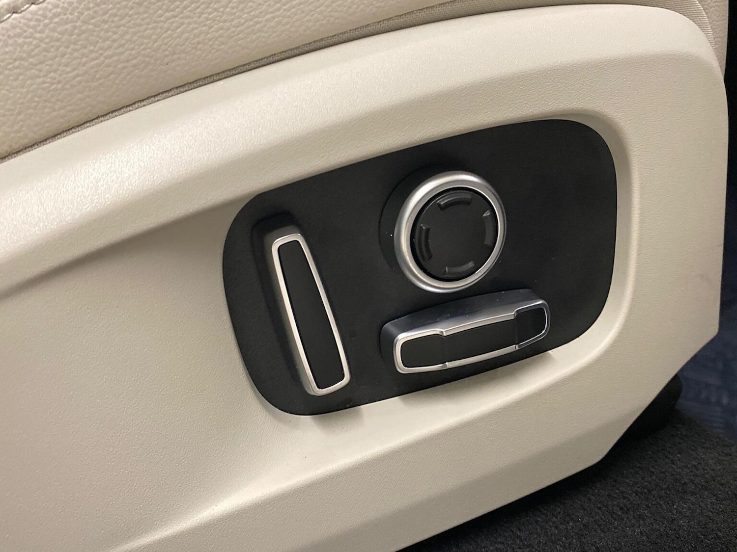 Used Jaguar F-Pace 2022 for sale - 76832038: Photo 27