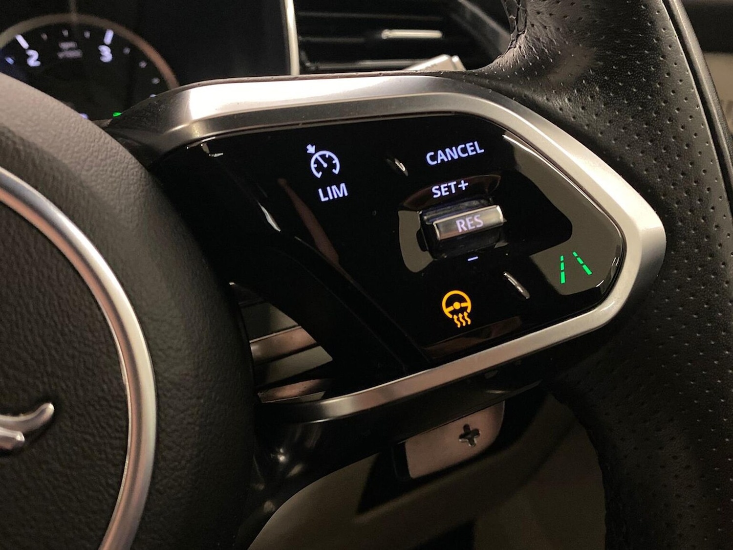 Used Jaguar F-Pace 2022 for sale - 76832038: Photo 30