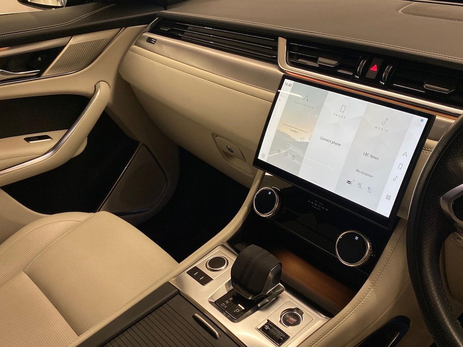 Used Jaguar F-Pace 2022 for sale - 76832038: Photo 31