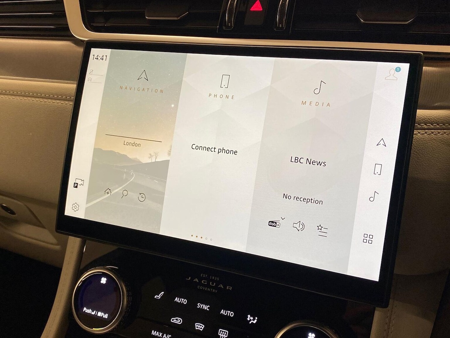 Used Jaguar F-Pace 2022 for sale - 76832038: Photo 32