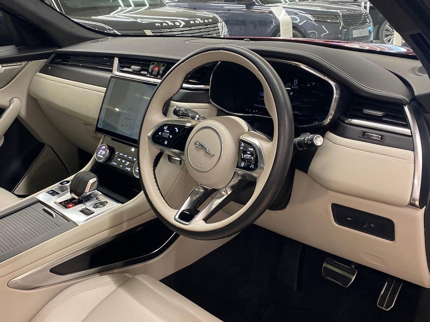 Used Jaguar F-Pace 2023 for sale - 77494910: Photo 28