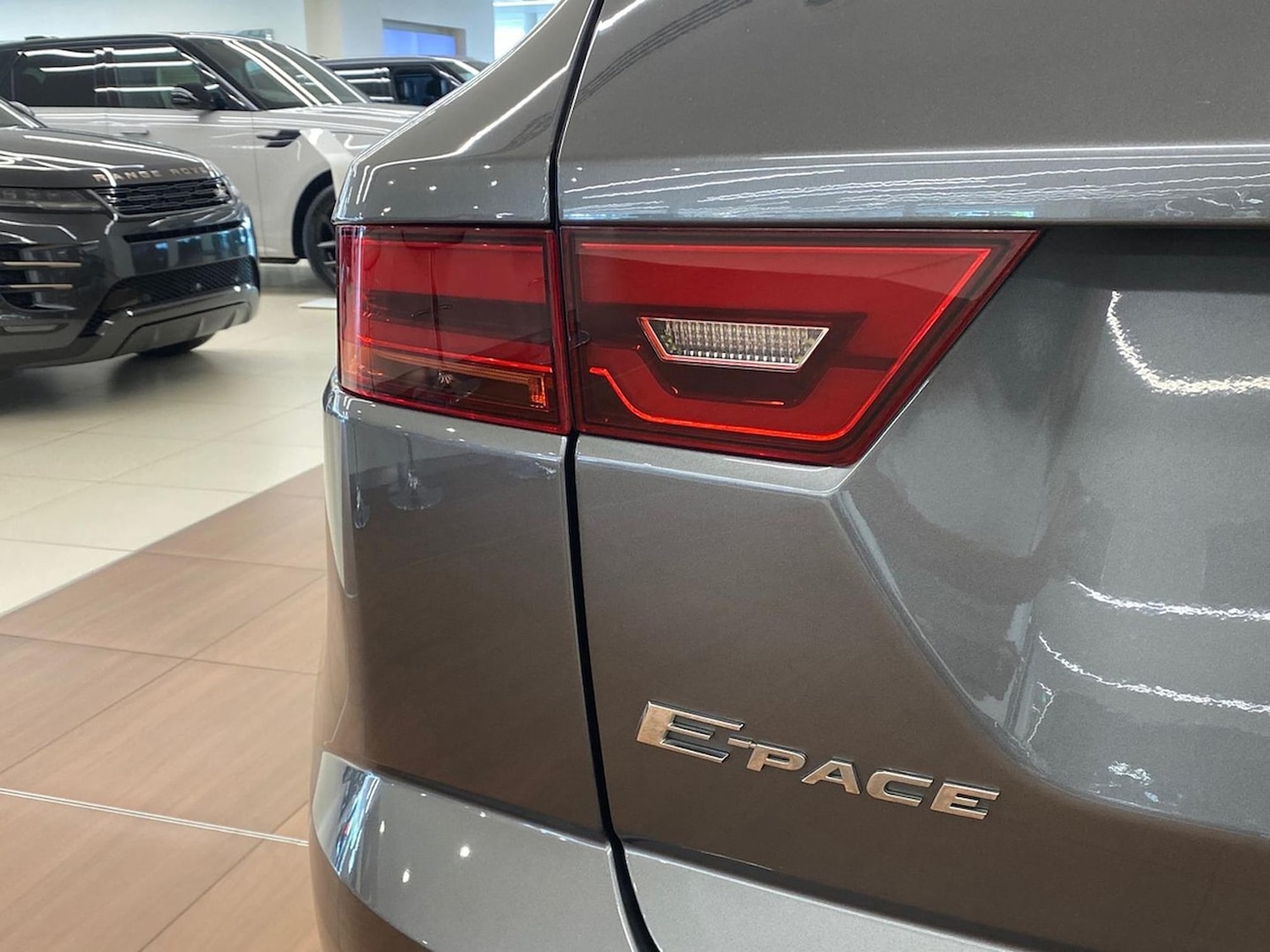 Used Jaguar E-Pace 2020 for sale - 76391763: Photo 19