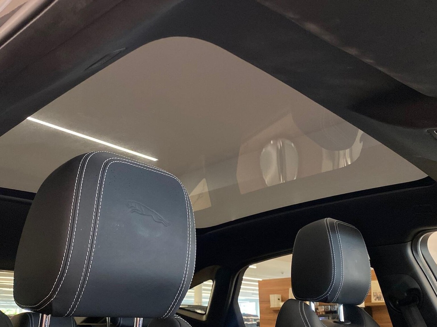 Used Jaguar E-Pace 2020 for sale - 76391763: Photo 22