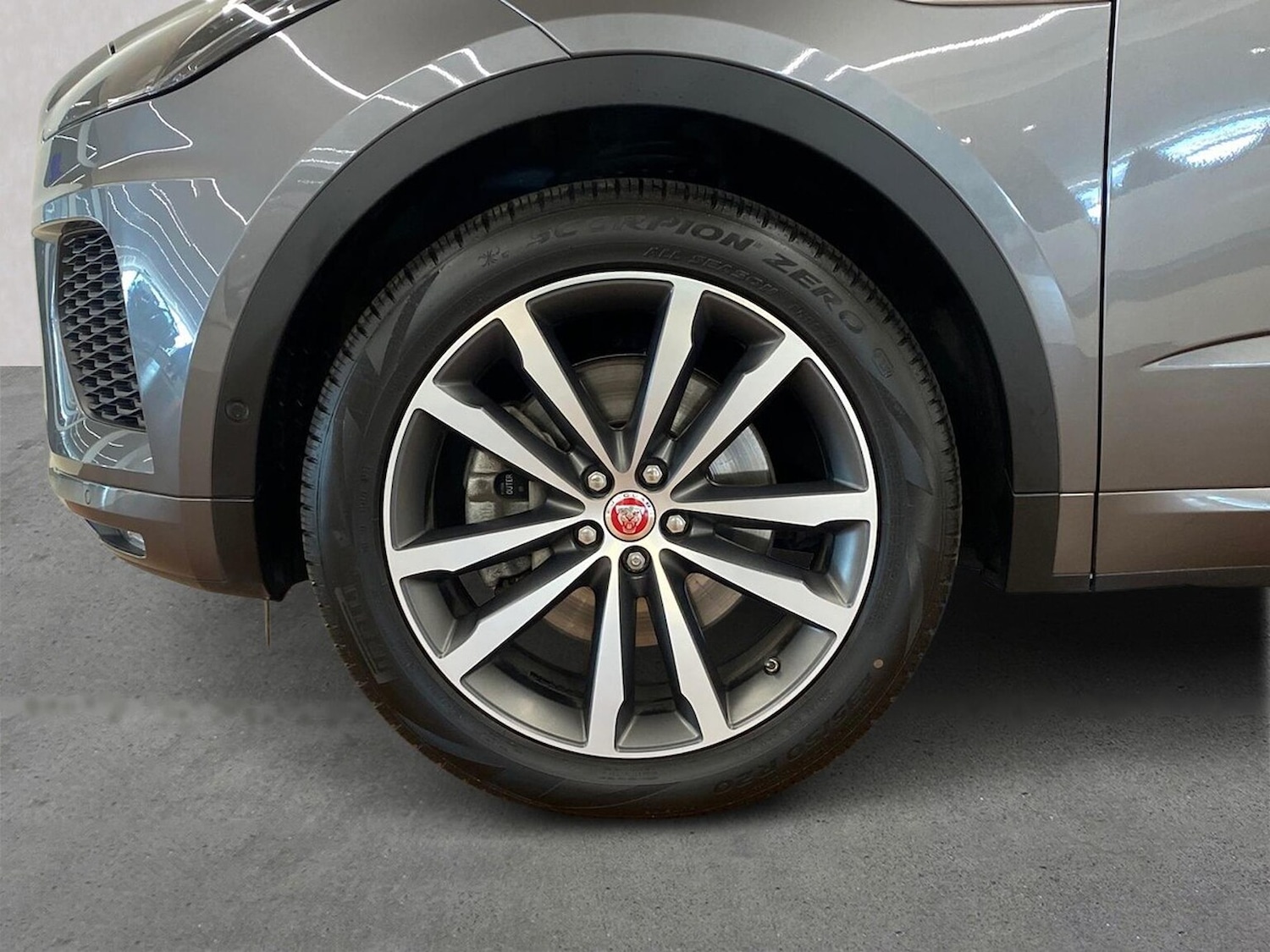 Used Jaguar E-Pace 2020 for sale - 76391763: Photo 8