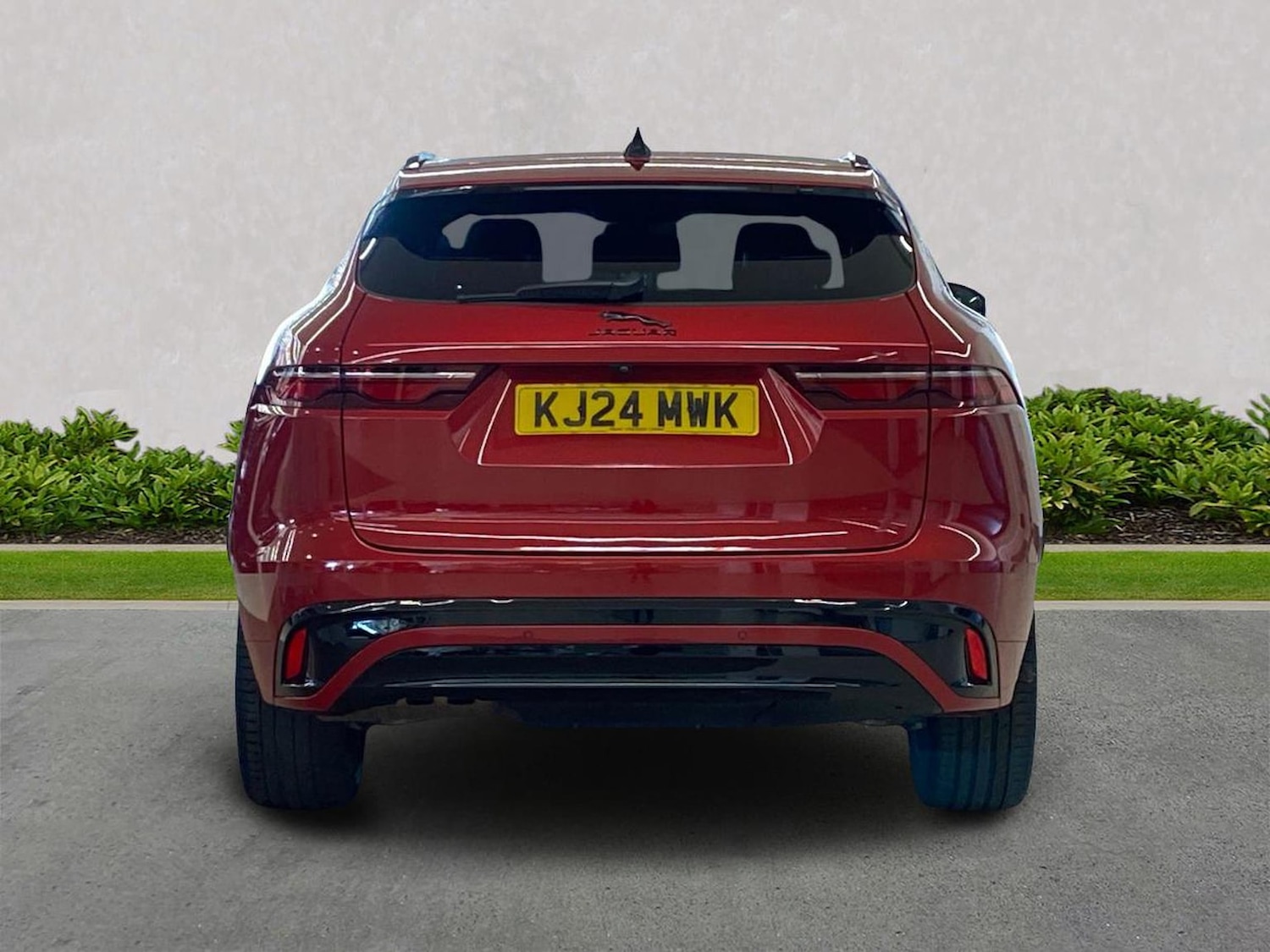 Used Jaguar F-Pace 2024 for sale - 78191022: Photo 8