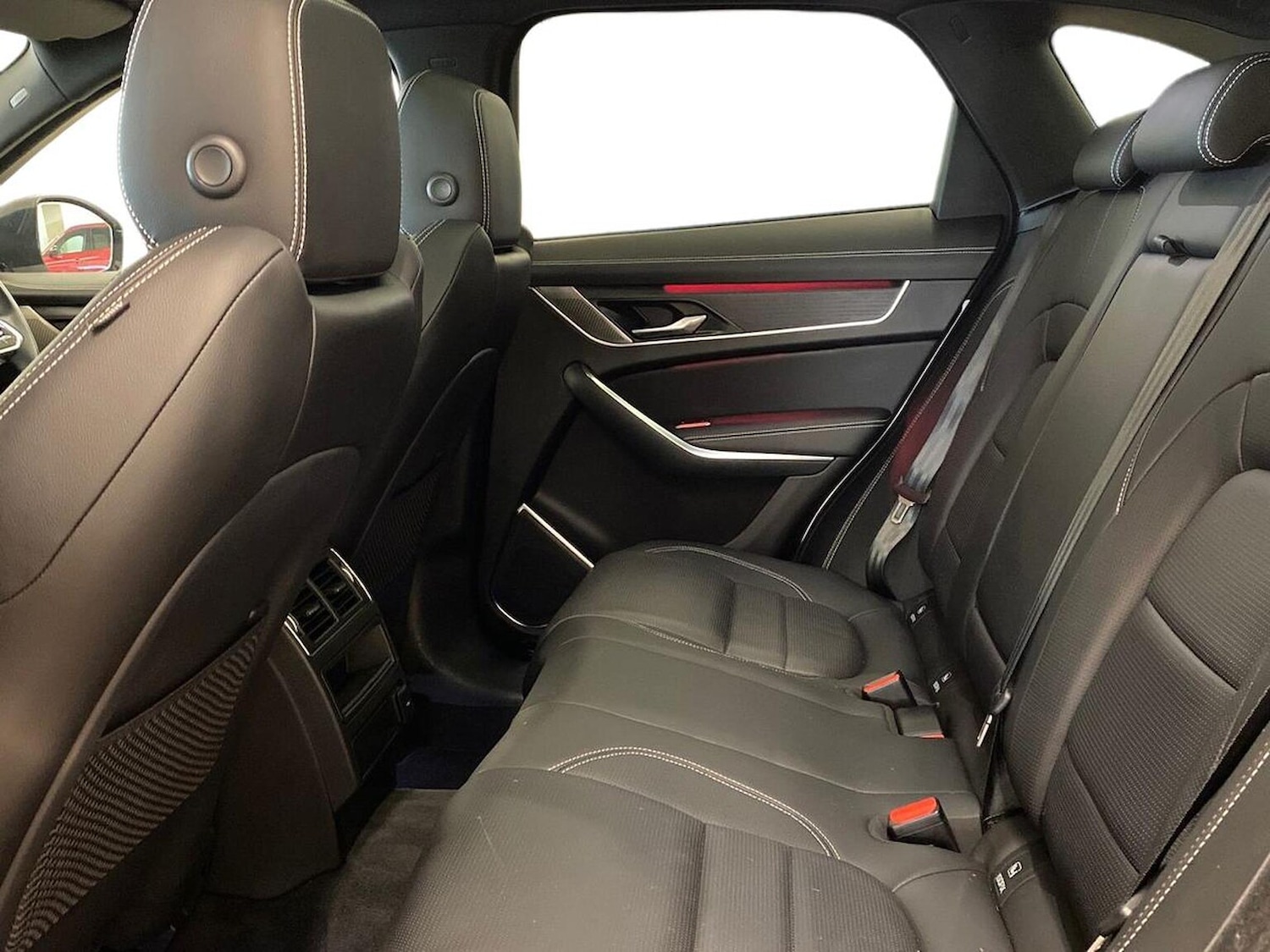 Used Jaguar F-Pace 2022 for sale - 76682650: Photo 4