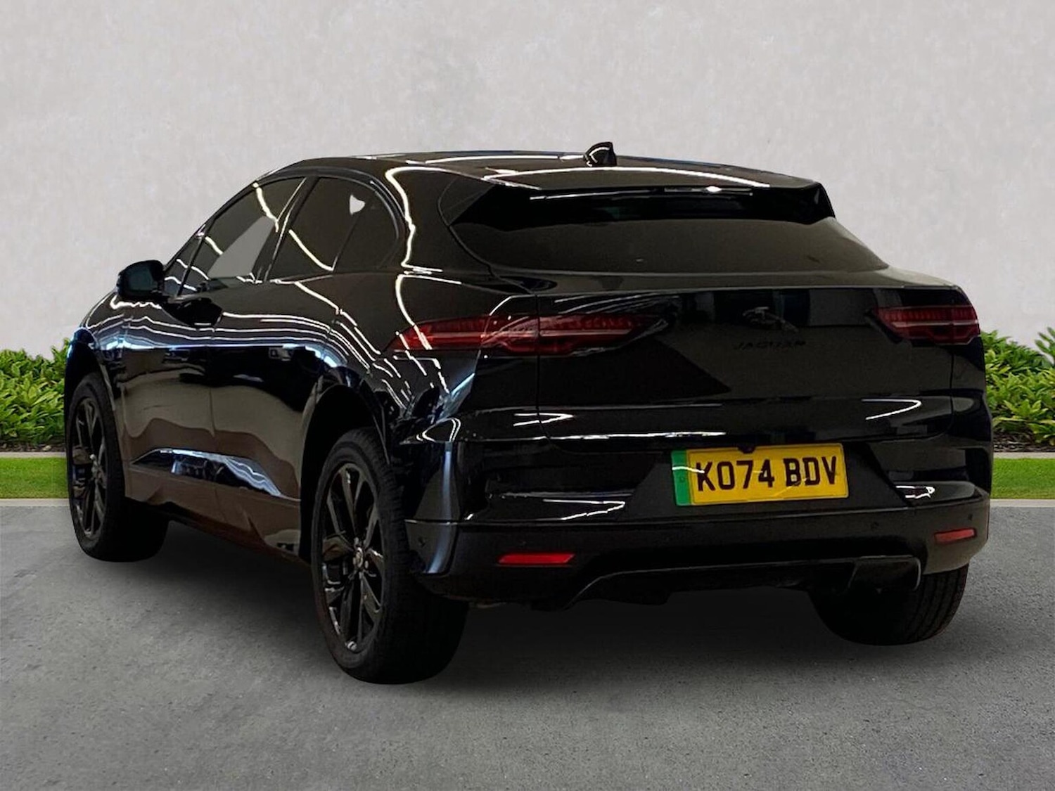 Used Jaguar I-Pace 2025 for sale - 76591439: Photo 2