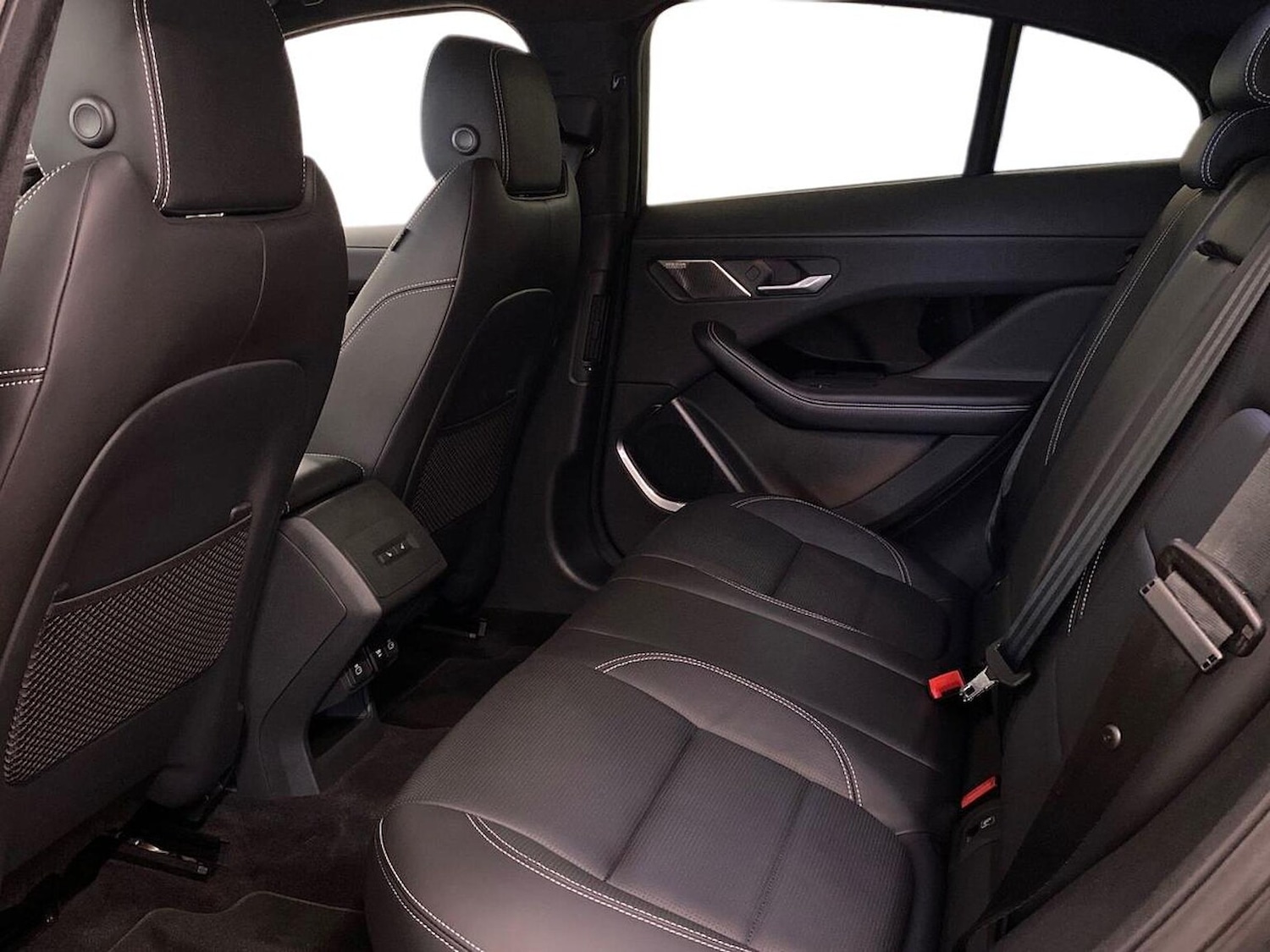 Used Jaguar I-Pace 2025 for sale - 76591439: Photo 4