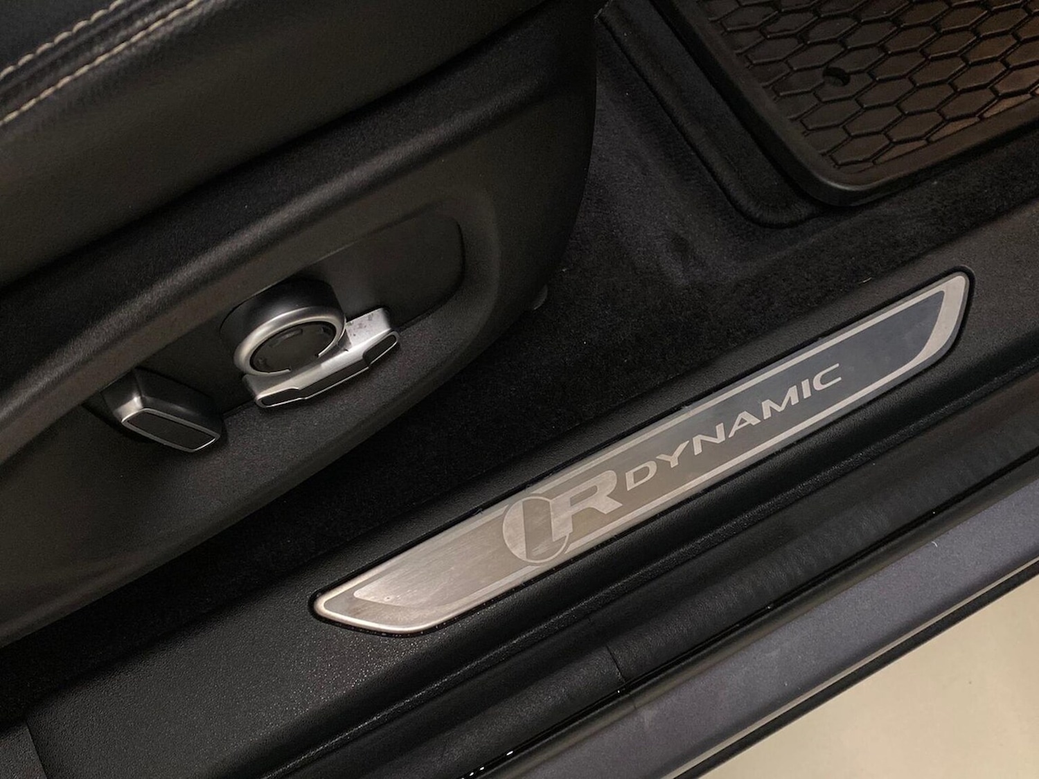 Used Jaguar E-Pace 2021 for sale - 76387167: Photo 23