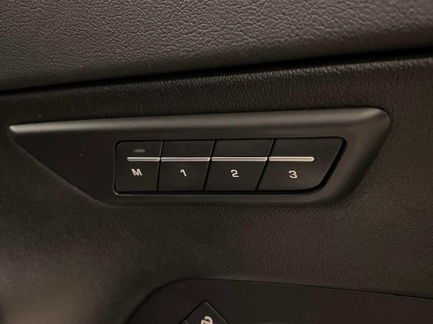 Used Jaguar E-Pace 2021 for sale - 76387167: Photo 30