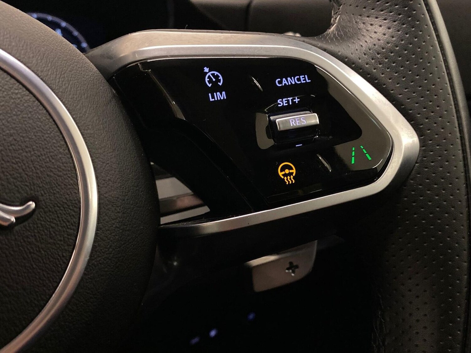 Used Jaguar E-Pace 2021 for sale - 76387167: Photo 33