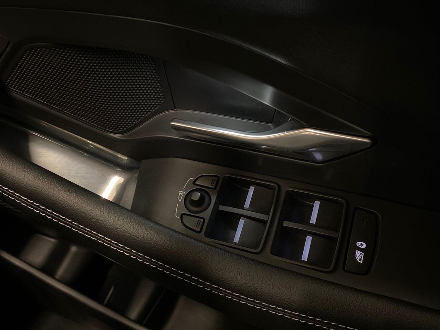 Used Jaguar E-Pace 2021 for sale - 76387167: Photo 35