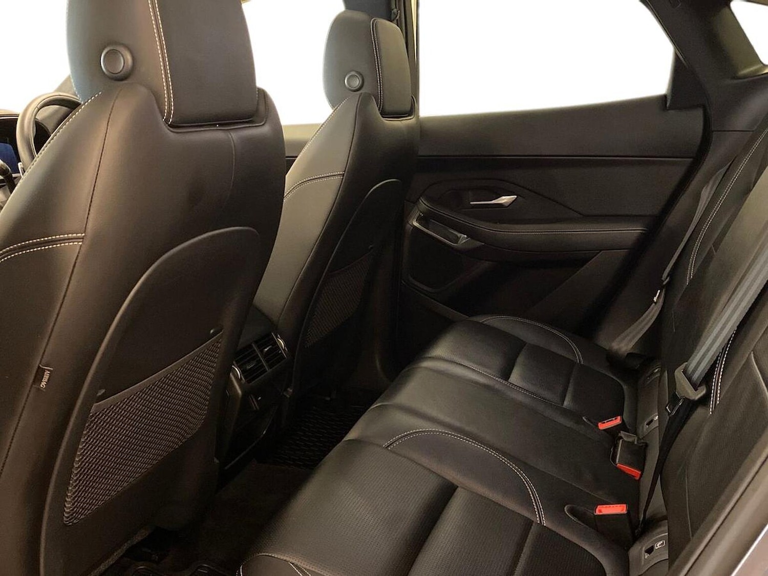 Used Jaguar E-Pace 2021 for sale - 76387167: Photo 4