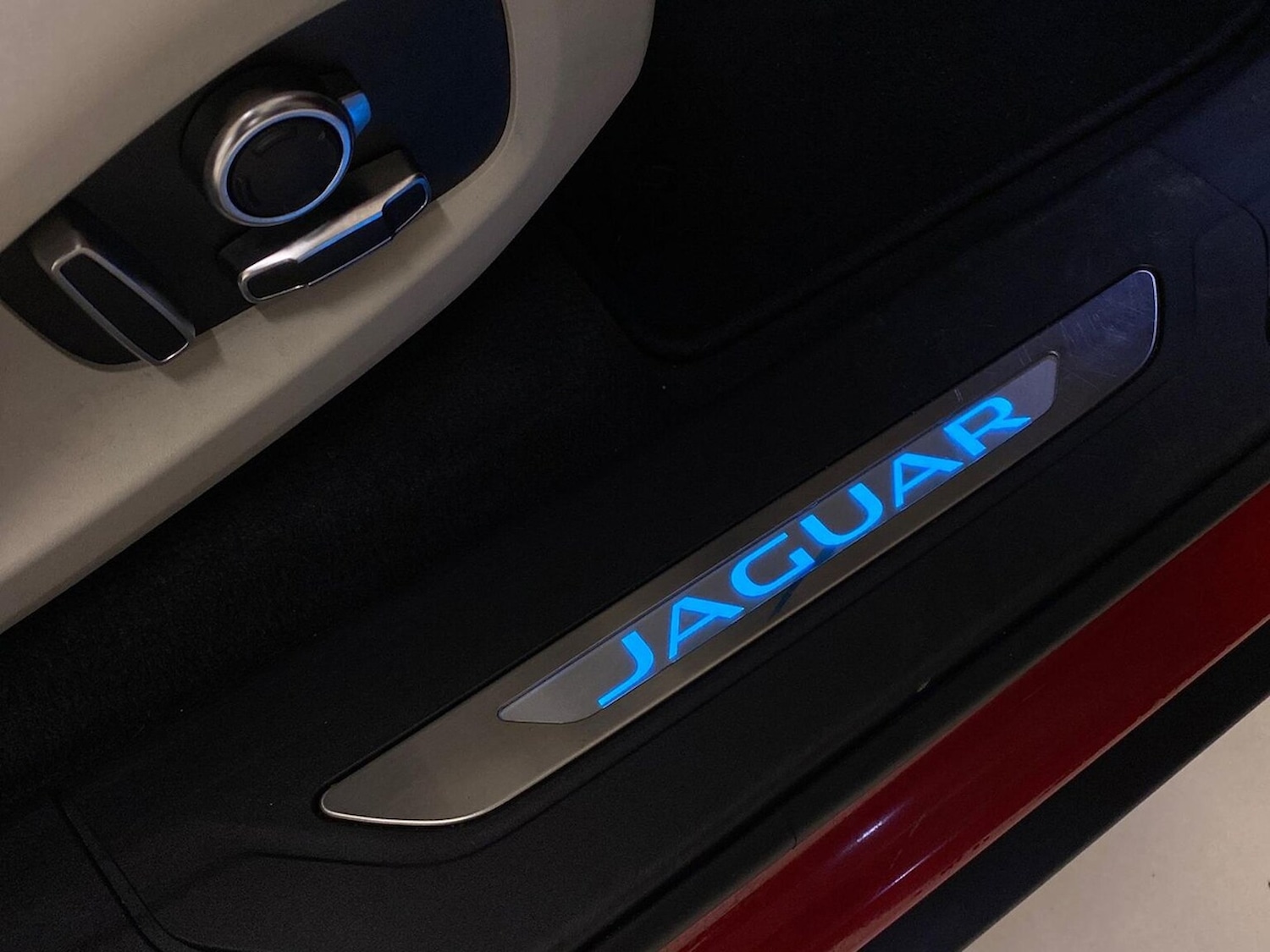 Used Jaguar F-Pace 2023 for sale - 76918981: Photo 22