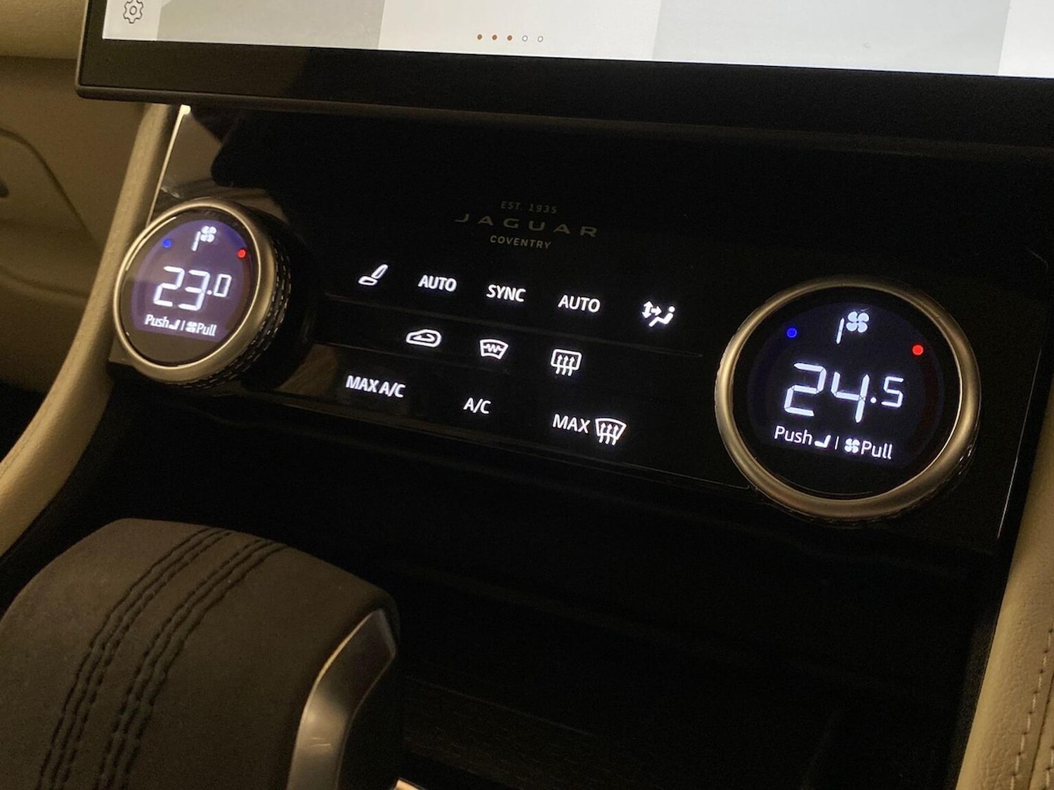 Used Jaguar F-Pace 2023 for sale - 76918981: Photo 36