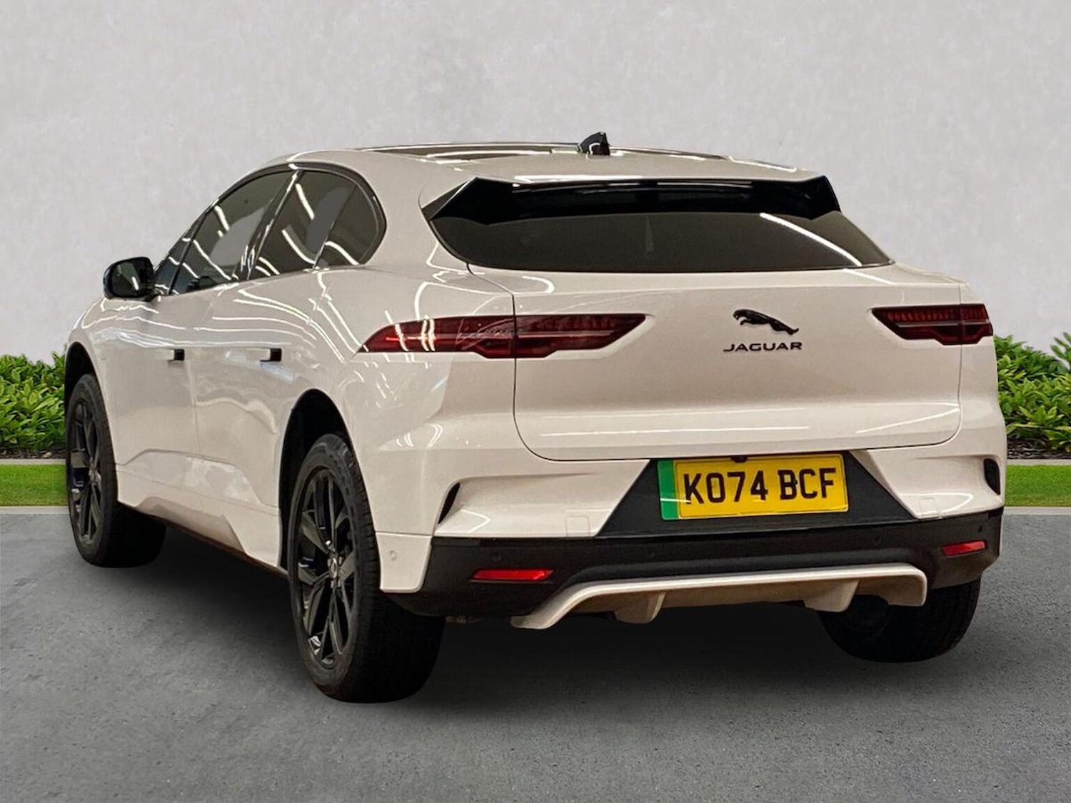 Used Jaguar I-Pace 2025 for sale - 77962294: Photo 2