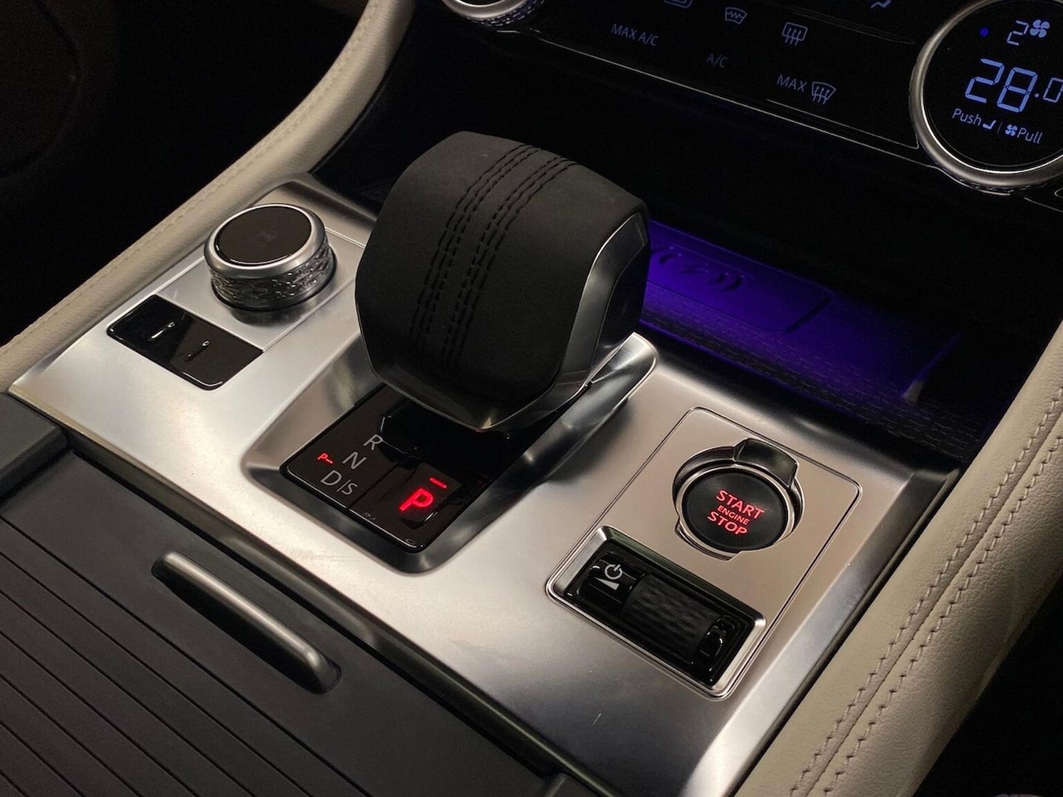 Used Jaguar F-Pace 2023 for sale - 76832042: Photo 13