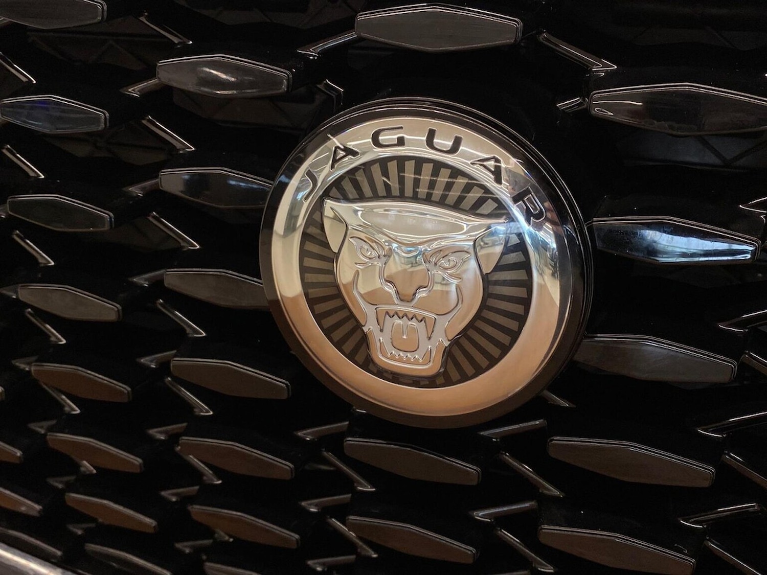 Used Jaguar F-Pace 2023 for sale - 76832042: Photo 23