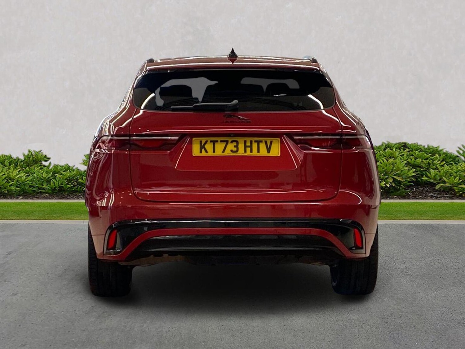 Used Jaguar F-Pace 2023 for sale - 76832042: Photo 6