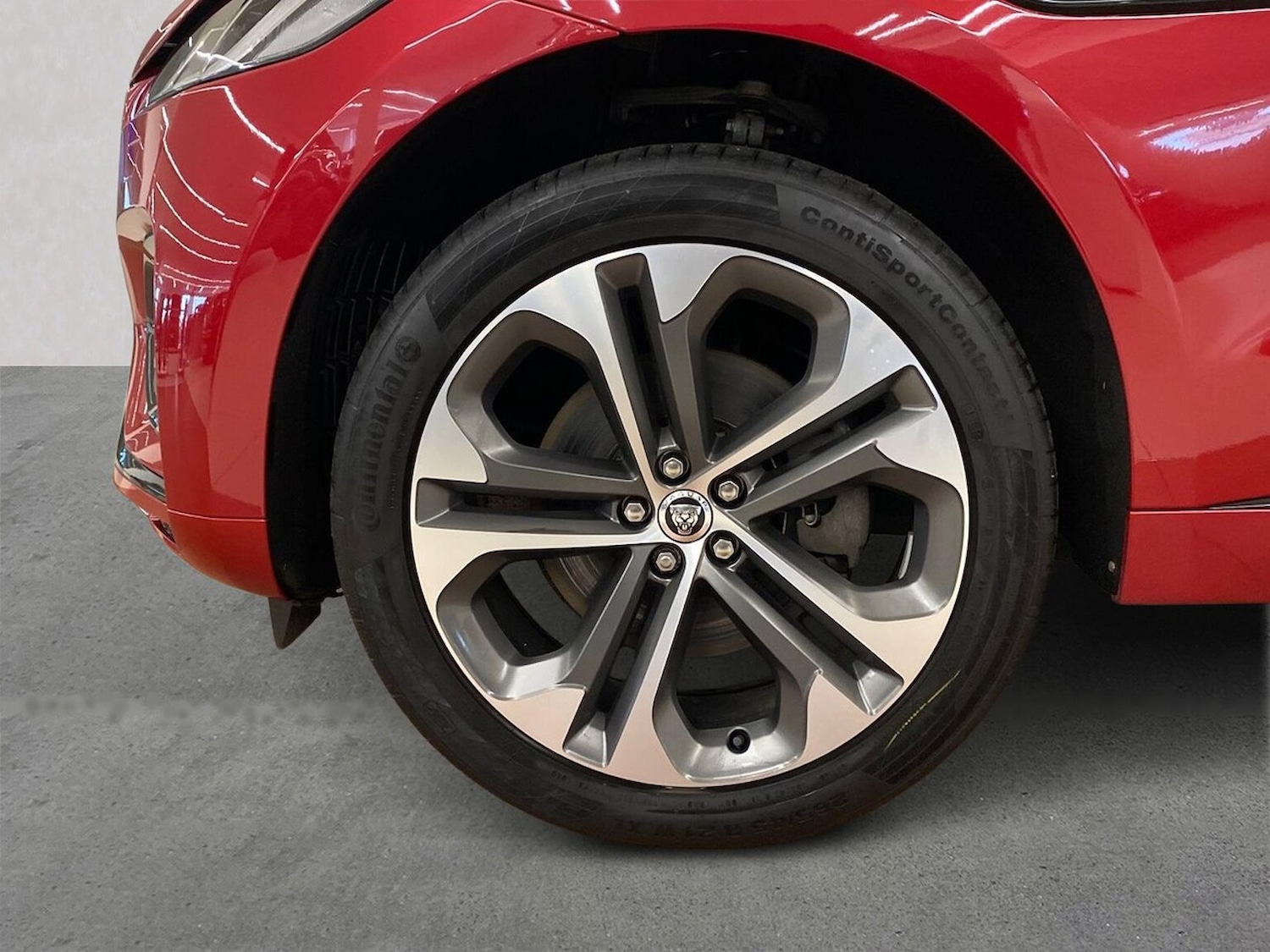 Used Jaguar F-Pace 2023 for sale - 76832042: Photo 8