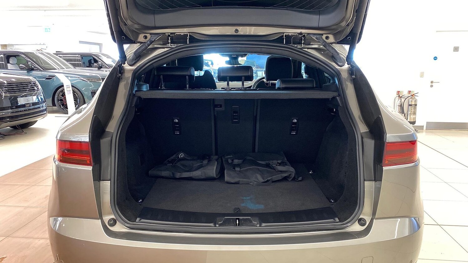 Used Jaguar E-Pace 2023 for sale - 78193824: Photo 10